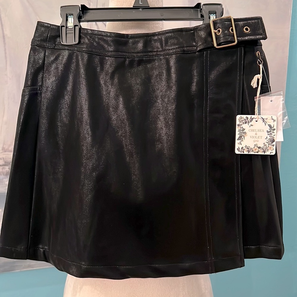NWT Girls Chelsea & Violet Black Pleather Skirt, Large